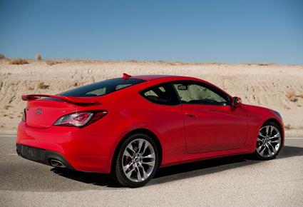 2013 Genesis Coupe من هيونداي تقنيات رياضية فريدة 